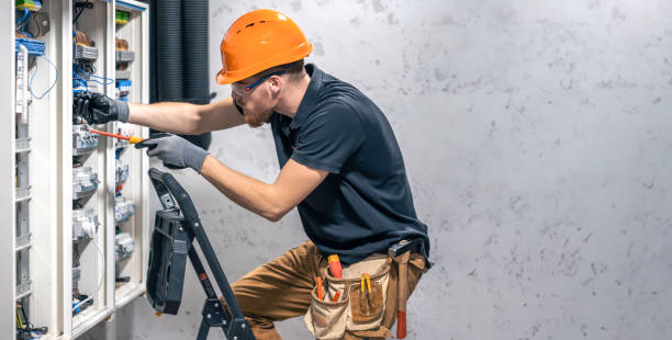 Best Affordable Emergency Electrician  in Orida Ridge, FL